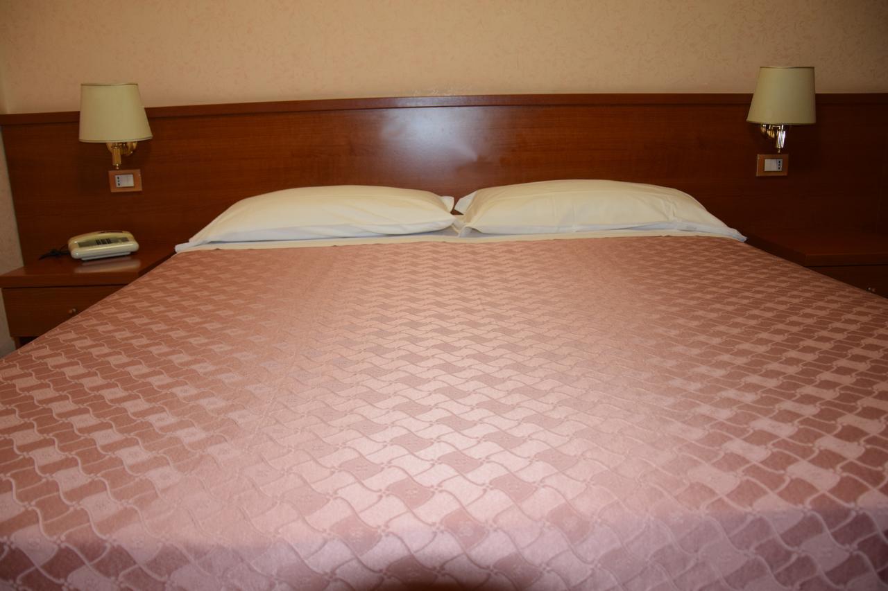 Hotel Bruna Rome Exterior photo