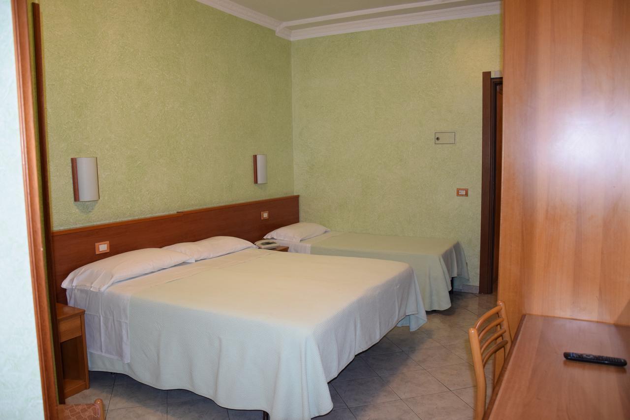 Hotel Bruna Rome Exterior photo