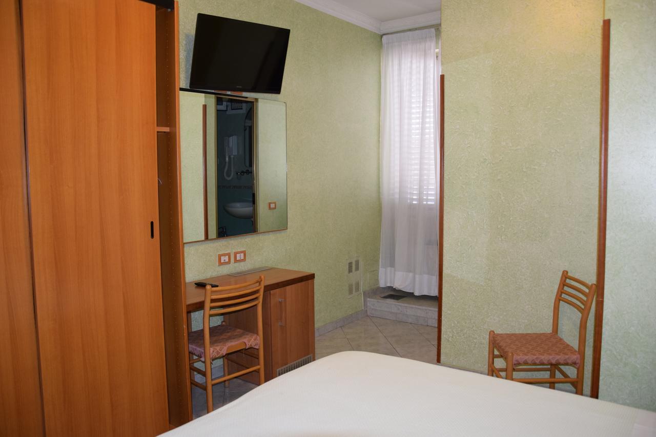 Hotel Bruna Rome Exterior photo